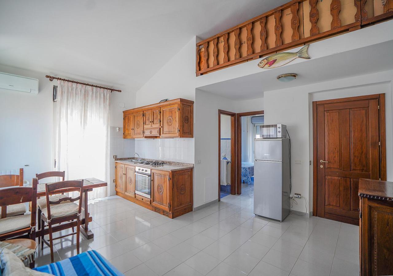 Murphy Holiday Home - Belvedere Ла-Маддалена Экстерьер фото